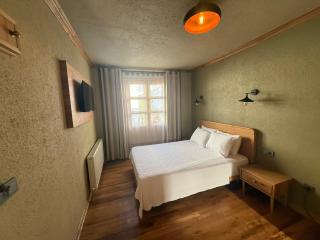 Bay Nihat Otel Lale - Ayvalık - 8