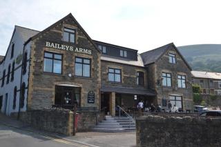 Apartment 1 The Baileys Cwm 2 Bedroom Sleeps 4 - 7