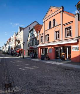 U-Nautic Restaurant & Pension - Waren - 0