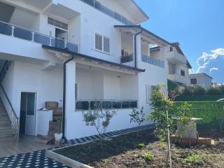 Guest House White Villa - Kamëz - 0