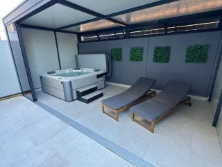 Lux Oliva Apartment with whirlpool and FREE parking - Pula - 1