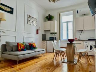 2 BEDROOM APARTMENT LOCATED HEART OF LISBON CITY - Lissabon - 0