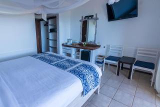 Bahari Beach Hotel - Mombasa - 8
