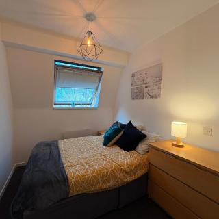 Central One-Bedroom Flat - Chesterton - 0