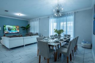 Championsgate Resort 8 Bedroom Home With Game Room - 4