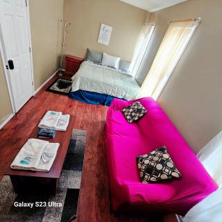 Divine Villa & Resorts Guest House - 283 Lehigh Ave - Newark - 8