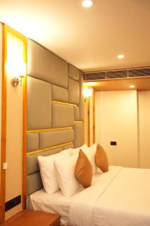 Pristine Pavilion Hotel - Shillong - 1