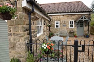 Stunning Property On The North York Moors - 3