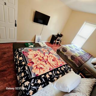 Divine Villa & Resorts Guest House - 283 Lehigh Ave - Newark - 4