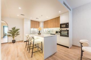 Renovated 1BR with Partial Sea and City Views Near Beach, Elite Residence, Dubai Marina by Deluxe Holiday Homes - 3