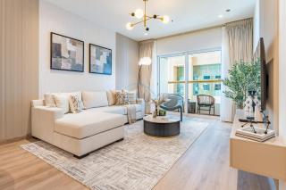 Renovated 1BR with Partial Sea and City Views Near Beach, Elite Residence, Dubai Marina by Deluxe Holiday Homes - 4