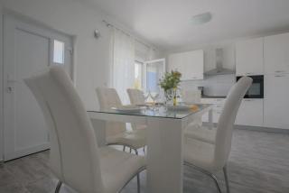 Apartment Sweet with Jaccuzi&Sea View - Seget Vranjica - 3