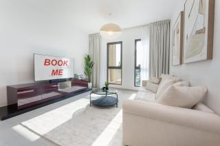 StayShort - Bright & Airy 1BR in Asayel 2 - Fits 4 Comfortably - 0