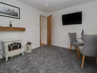 Yewdale View Apartment - 3