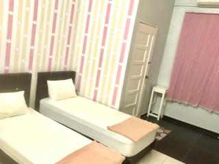 Homestay Ang - Kuala Rompin - 1