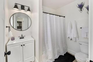 Stanwood's Premier Stay, Luxury & History - Stanwood - 1