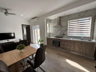 V86 - Agatha - Sliema Apartment near the Sea - Sliema - 5