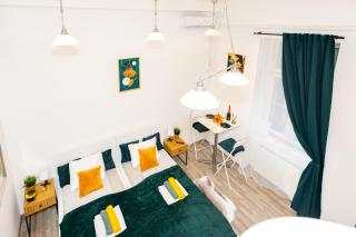 Golden Sun Apartment at Buda Castle - Budapest - 1