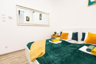Golden Sun Apartment at Buda Castle - Budapest - 0