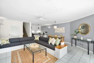 Alamanda Suite 43 Beachfront Accomodation - Palm Cove - 3