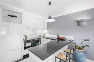 Alamanda Suite 43 Beachfront Accomodation - Palm Cove - 2
