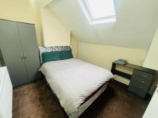 Double Room Near Railway station & Football Ground 88 - Nottingham - 5