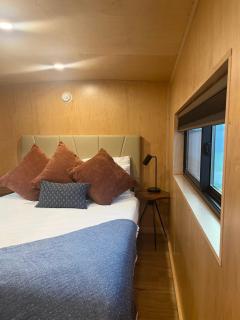 The Summit Tiny Home - - 2