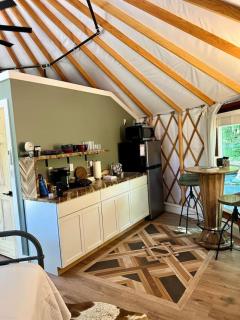 Deer Pass - Luxury Glamping Yurt Near Deep CreekMd - 8