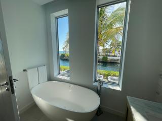 Palm Cay Marina and Resort - Nassau - 8