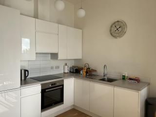 Seaview Retreat Private Parking - Portsmouth - 5