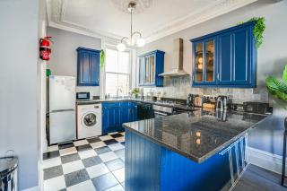 Elegant 3BR Luxury Super Large Flat with Jacuzzi - Londra - 8