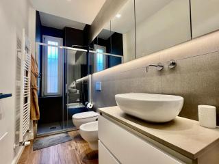 BIG Luxury - California M4 - Milan - 6