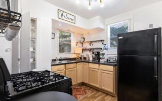 Kenmore Akron 3 bedroom 1 bath - 1