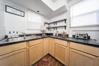 Kenmore Akron 3 bedroom 1 bath - Akron - 5
