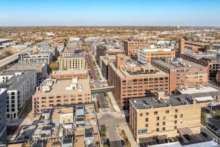 CozySuites NLG with pool bowling alley sauna #14 - Minneapolis - 5
