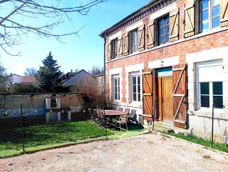 Magnifique bâtisse champenoise, jardins, billards, parking - Écury-sur-Coole - 0