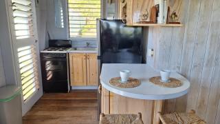 Tranquil 1 Bedroom Cottage - 8