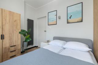 Stylowy Apartament w Centrum Gdyni i Blisko Plaży by Noclegi Renters - 4