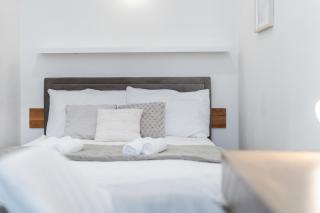 10 minutes Wenceslas Square Apartment in Prague - Praga - 0