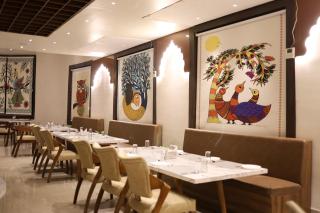 Four Seasons Resort - - 4