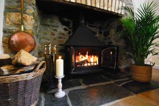 Riverside farm cottage on private wildlife estate 3-bedrooms - 7