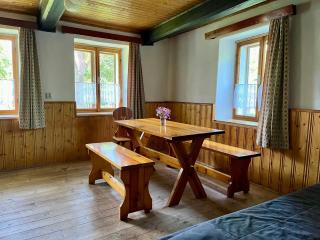Chalupa pod orechem / Romantic cottage in Sumava - Hartmanice - 8