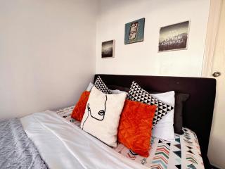 Gramercy Residences NEW! Tranquil 1BR Suite, 600mbps WIFI, Netflix & FREE Amenities - 0