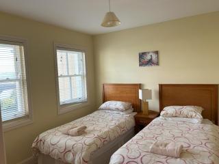 Number 1 Bank House - 6