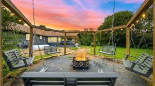 Poolside at Autumn Woods - Pool, Theater, Fireplace, Firepit, Arcade - Sevierville - 5