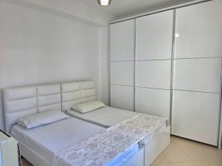 Brisa del Mar Beachfront Apartments - Durrës - 3