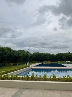 R&M South Staycation - Tulip Gardens Apricot Condo Southwoods City, Biñan Laguna - Biñan - 8