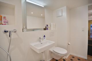 Cozy City Center, 4 Bedroom, New Kitchen, 120sq, 5min walk to Main Station - Basel - 2