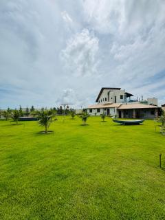 Triplex frente mar, com rooftop, piscina e jacuzzi! - Luis Correia - 0