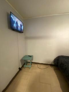 Habitación En Las Condes para 1 a 2 personas / Estacionamiento - Santiago - 2